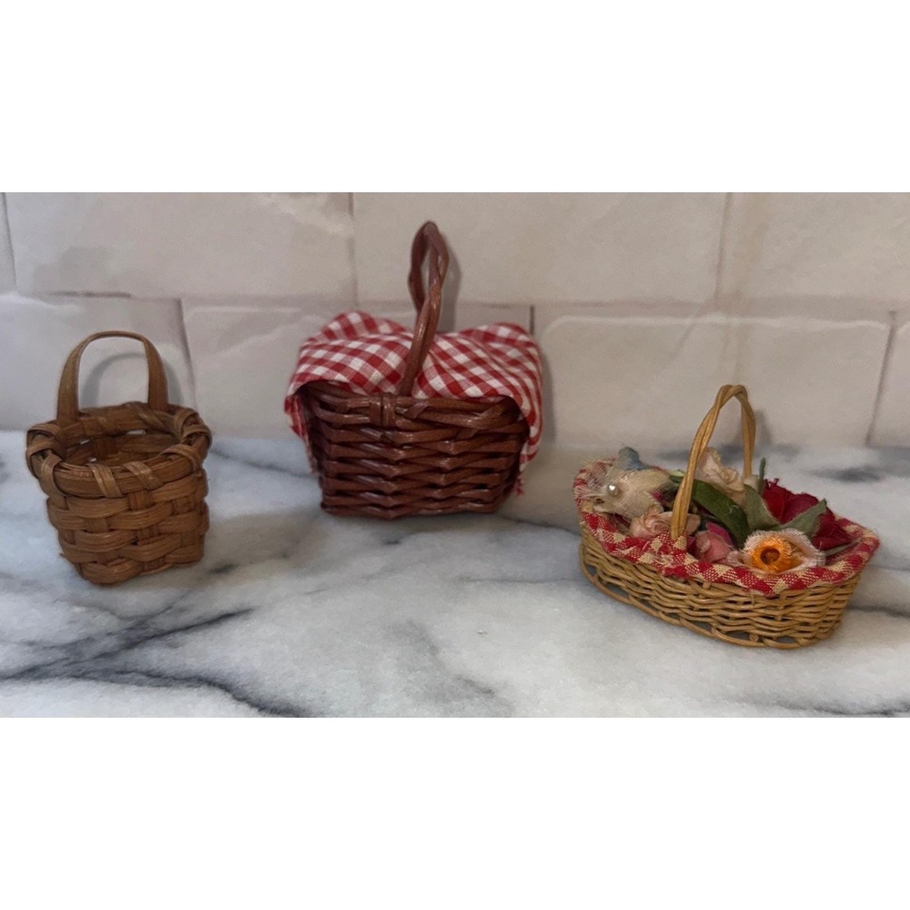 Vintage Miniature Woven Basket Set 3pc Gingham Lined Floral Dollhouse Decor